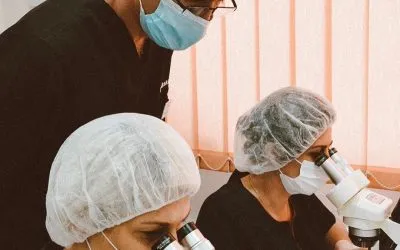 Transplantace vlasů je bezpečný postup