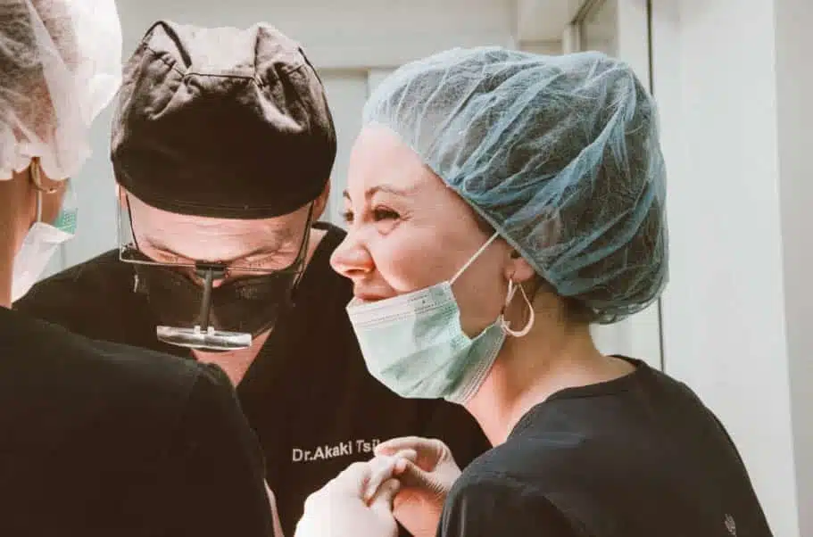 Dr. Akaki Tsilosani Doing Hair Transplant Operation FUE